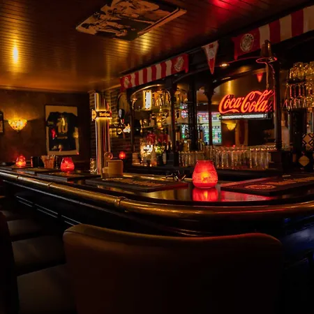 De Luxe Хардервейк