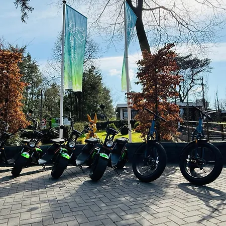De Luxe